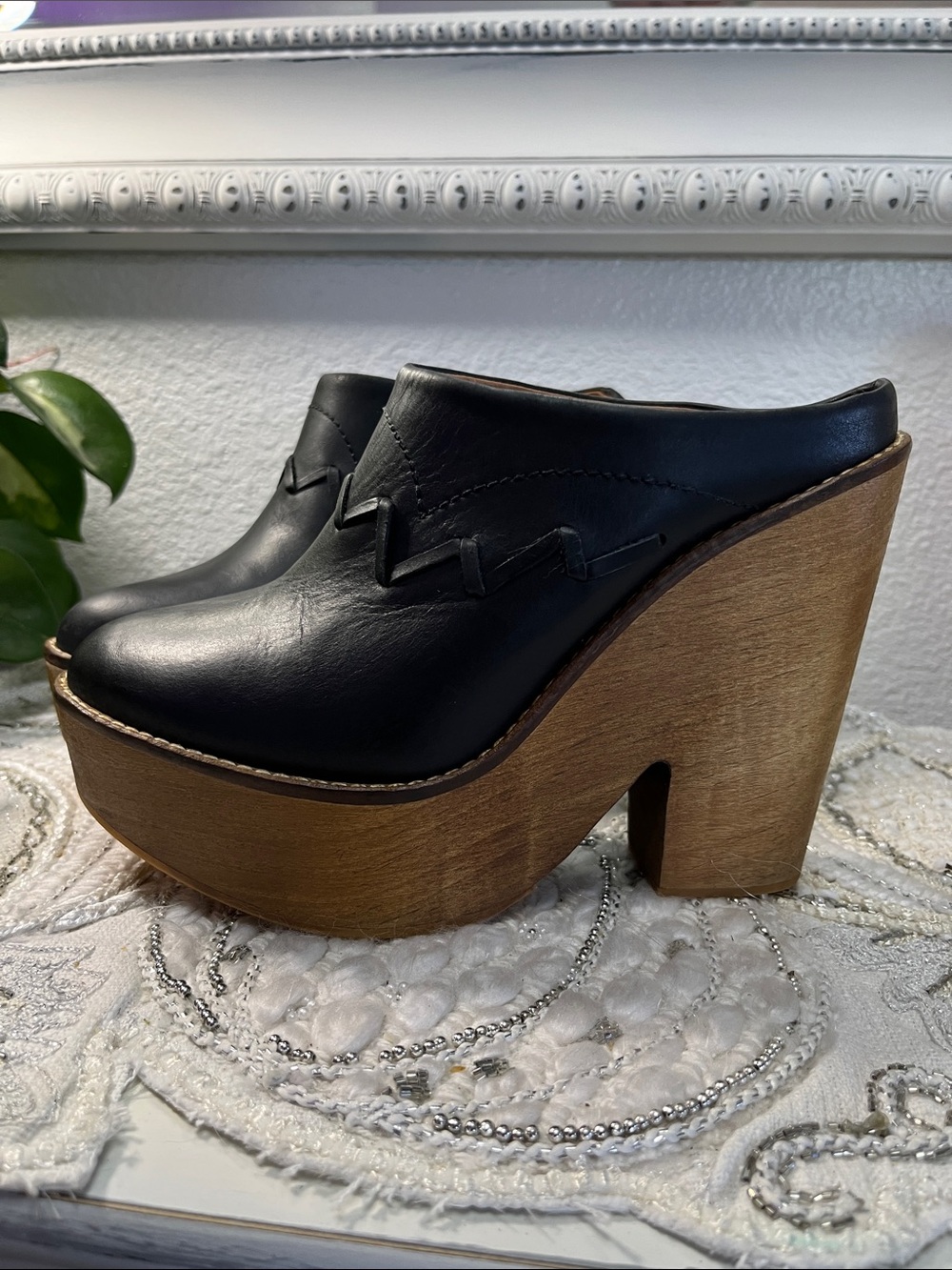 Free People Chance Clogs Black Leather Platform Mules Size 37 Boho Wooden Heel - Picture 6 of 13